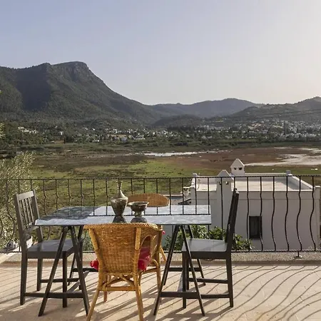 דירה Impressive House With Shared Pool Near Paradise Bay In Bodrum בודרום