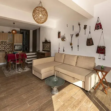 Impressive House With Shared Pool Near Paradise Bay In Bodrum דירה